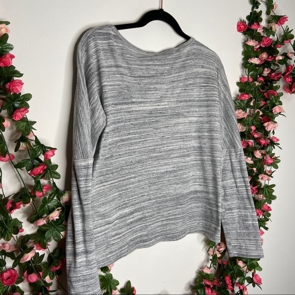 Athleta Gray Knit crop top sweater xs silver - Picture 6 of 6